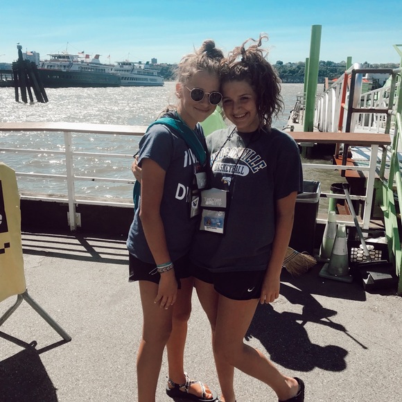 Meet your Posher, Morgan - Picture 1 of 1